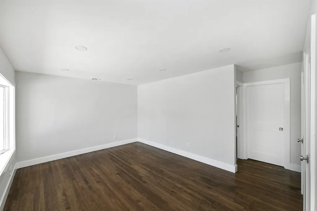 78 Hedgerow Lane Commack NY 11725