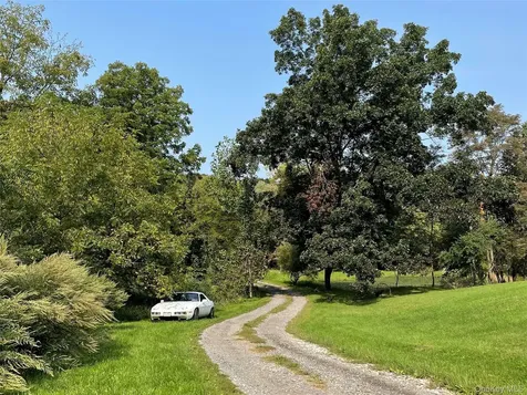 24 Beck Road Poughkeepsie NY 12601