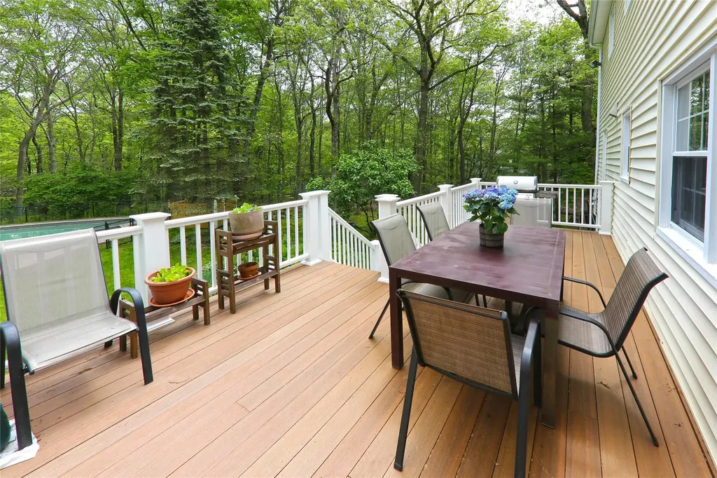 31 Tri Brook Drive South Salem NY 10590