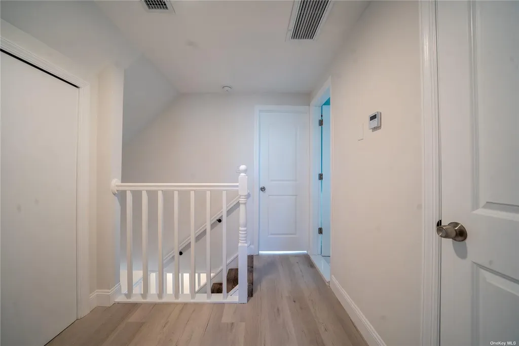 47 Kingfisher Road Levittown NY 11756