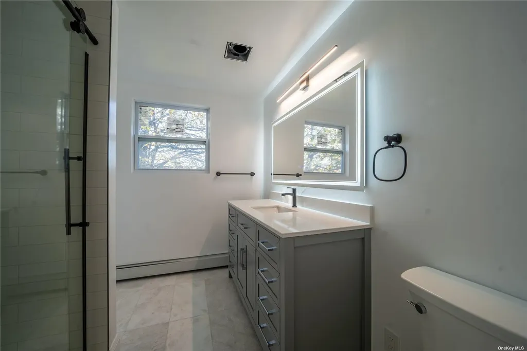 47 Kingfisher Road Levittown NY 11756