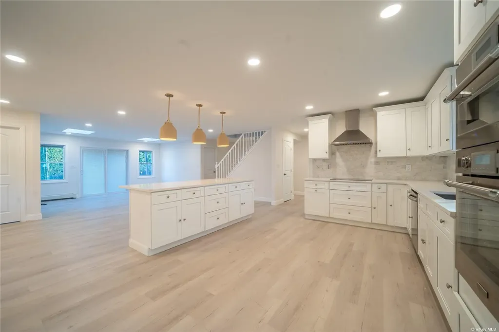 47 Kingfisher Road Levittown NY 11756