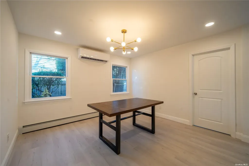 47 Kingfisher Road Levittown NY 11756