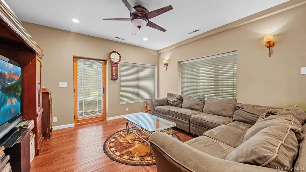 42 Blackstone Ridge Holmes NY 12531