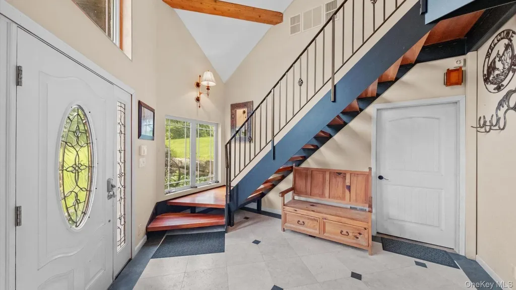 42 Blackstone Ridge Holmes NY 12531
