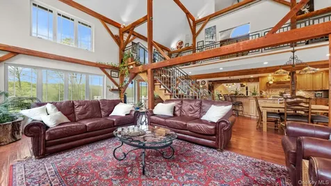 42 Blackstone Ridge Holmes NY 12531