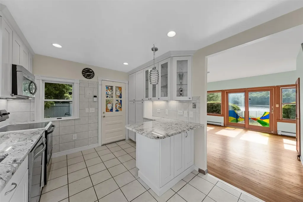 238 Lakeshore Drive E Carmel NY 10512