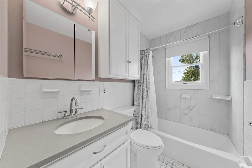 238 Lakeshore Drive E Carmel NY 10512