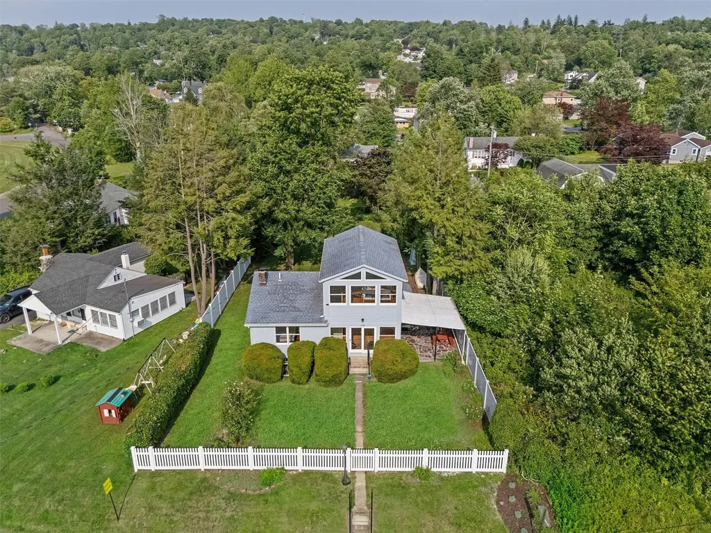 238 Lakeshore Drive E Carmel NY 10512