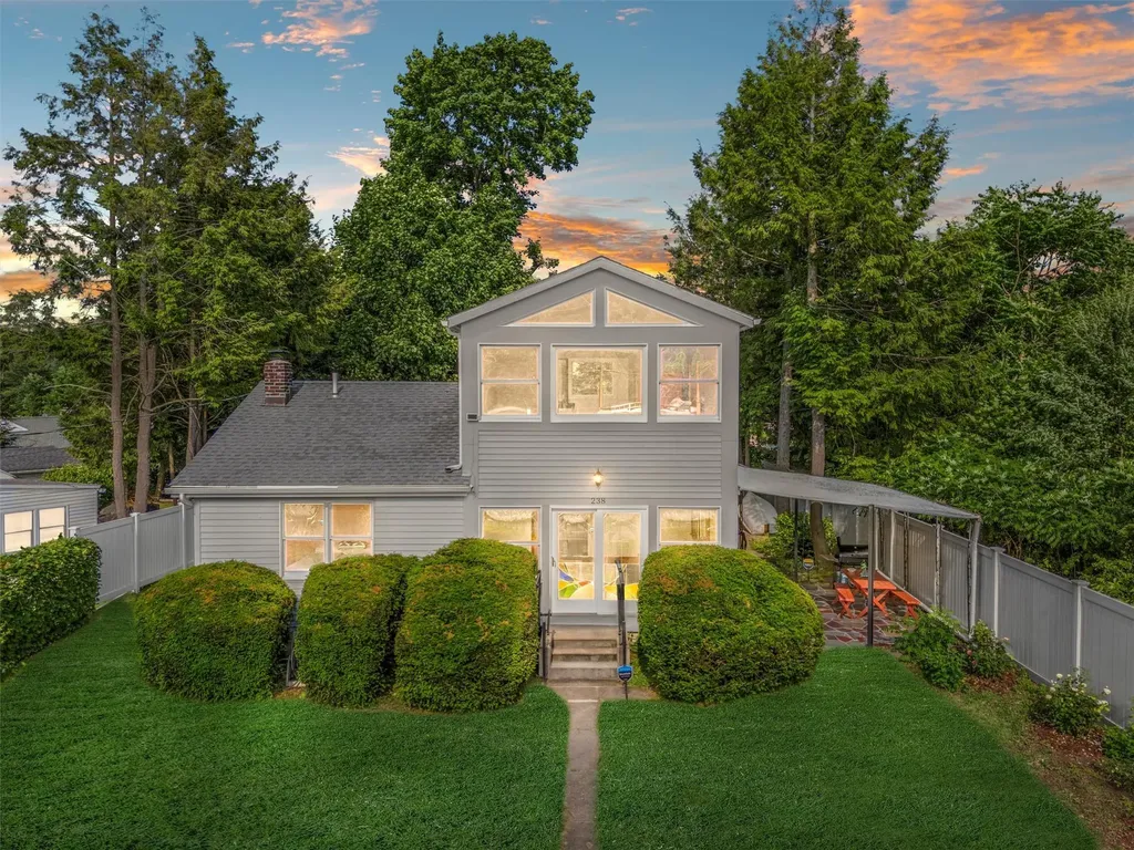 238 Lakeshore Drive E Carmel NY 10512