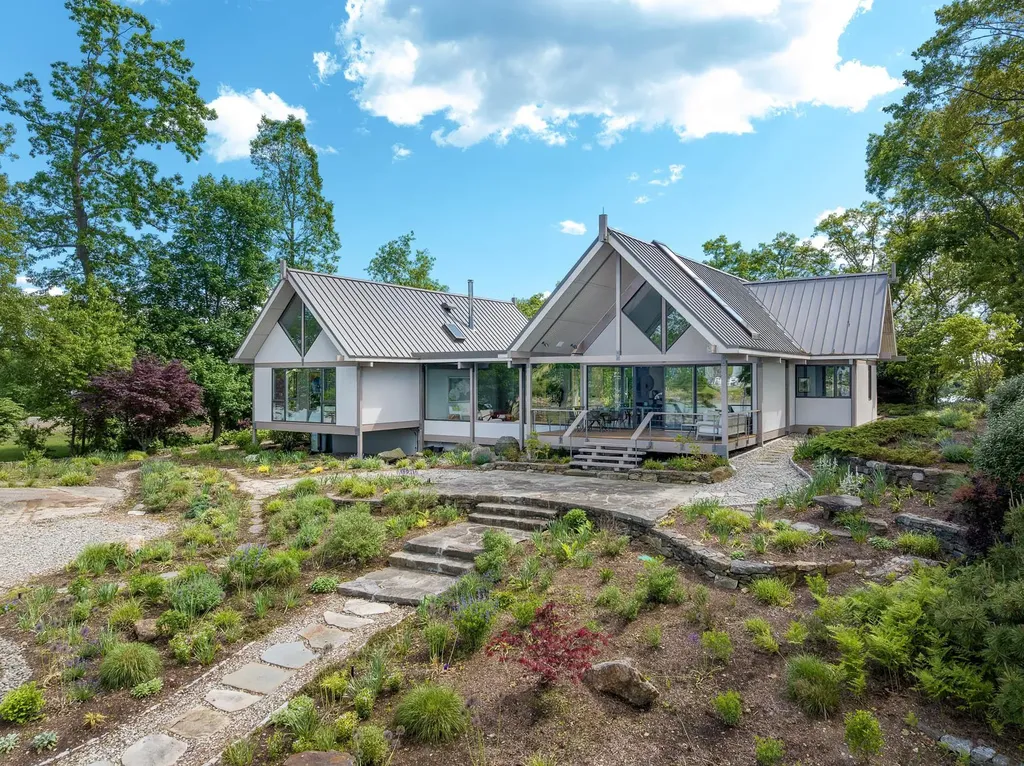 261 Kirby Lane Rye NY 10580
