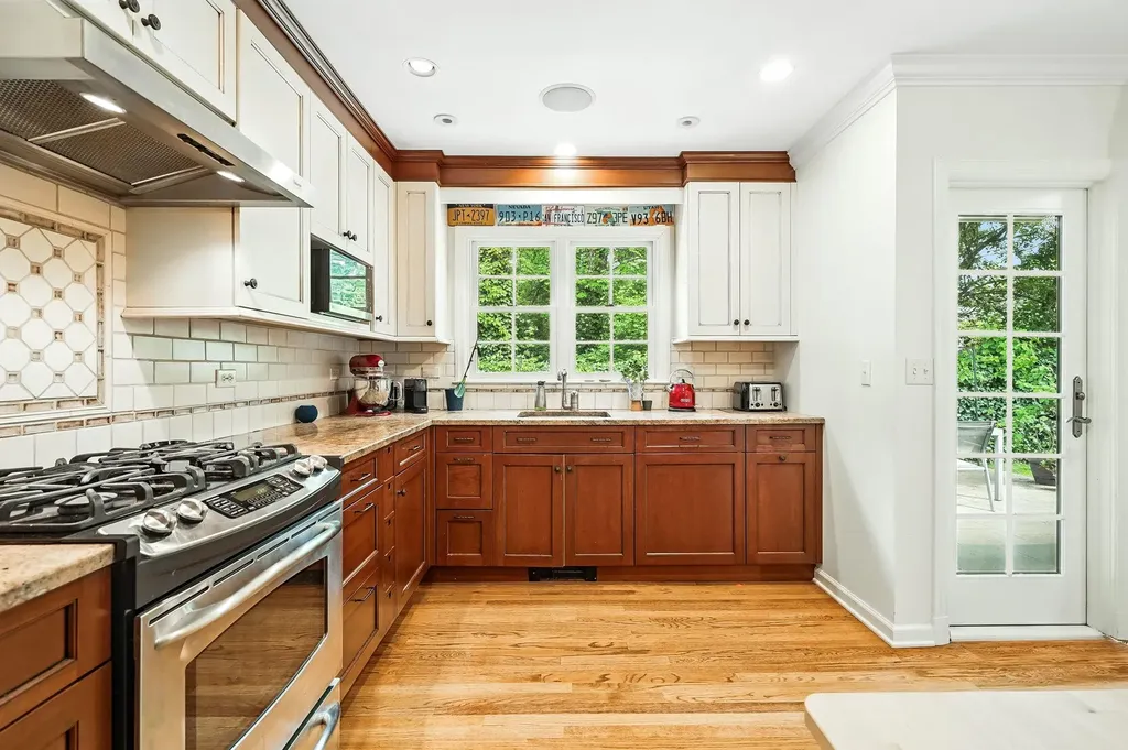 43 Bellain Avenue Harrison NY 10528