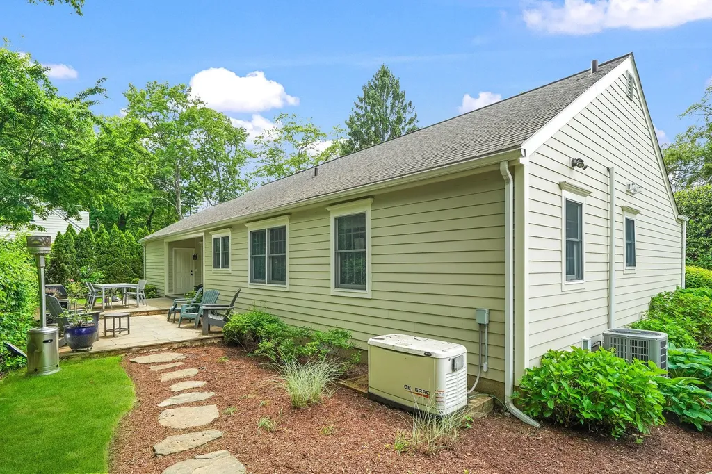 43 Bellain Avenue Harrison NY 10528