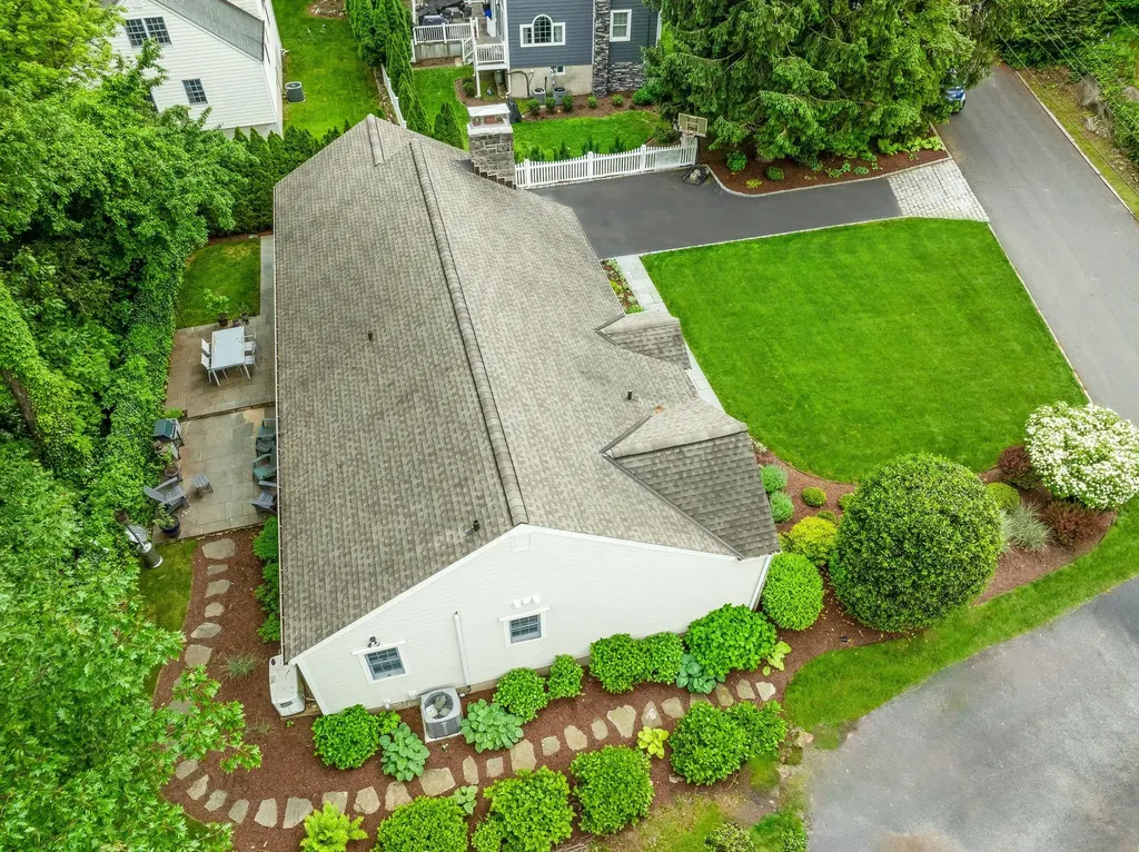 43 Bellain Avenue Harrison NY 10528