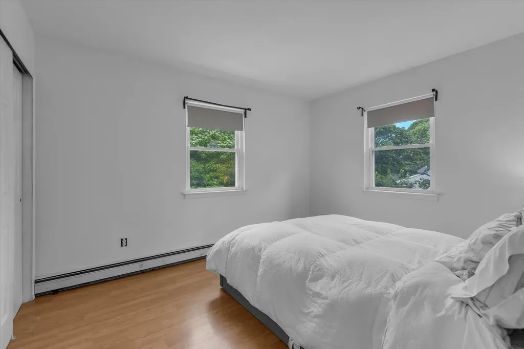5 Michelle Lane Selden NY 11784
