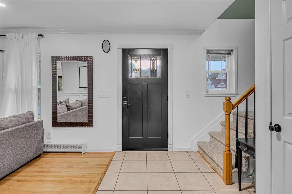 5 Michelle Lane Selden NY 11784