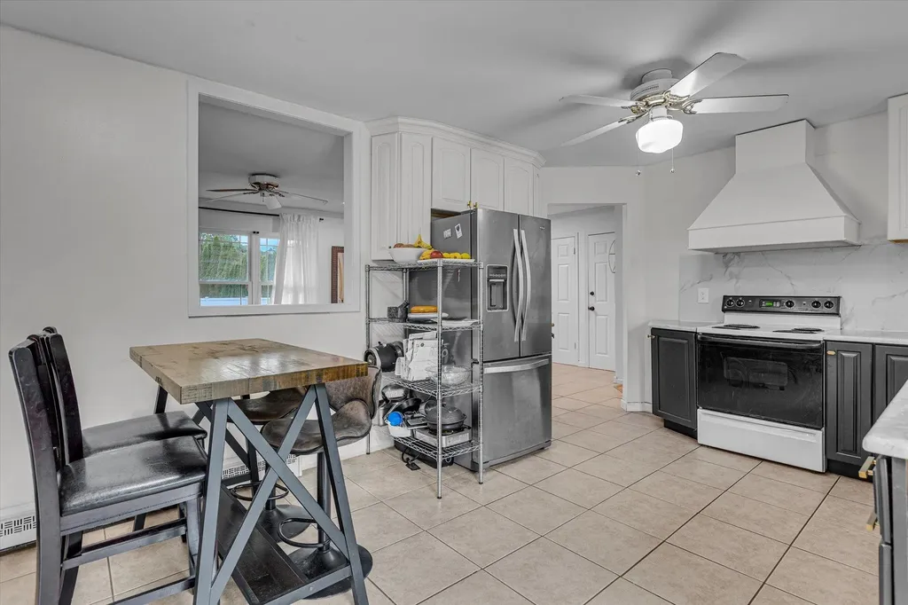 5 Michelle Lane Selden NY 11784
