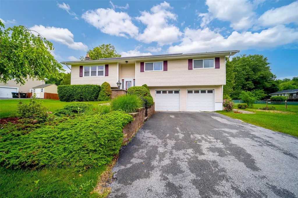 7 Ross Lane Middletown NY 10941