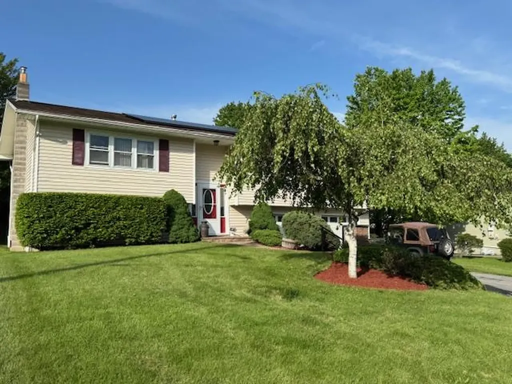 7 Ross Lane Middletown NY 10941