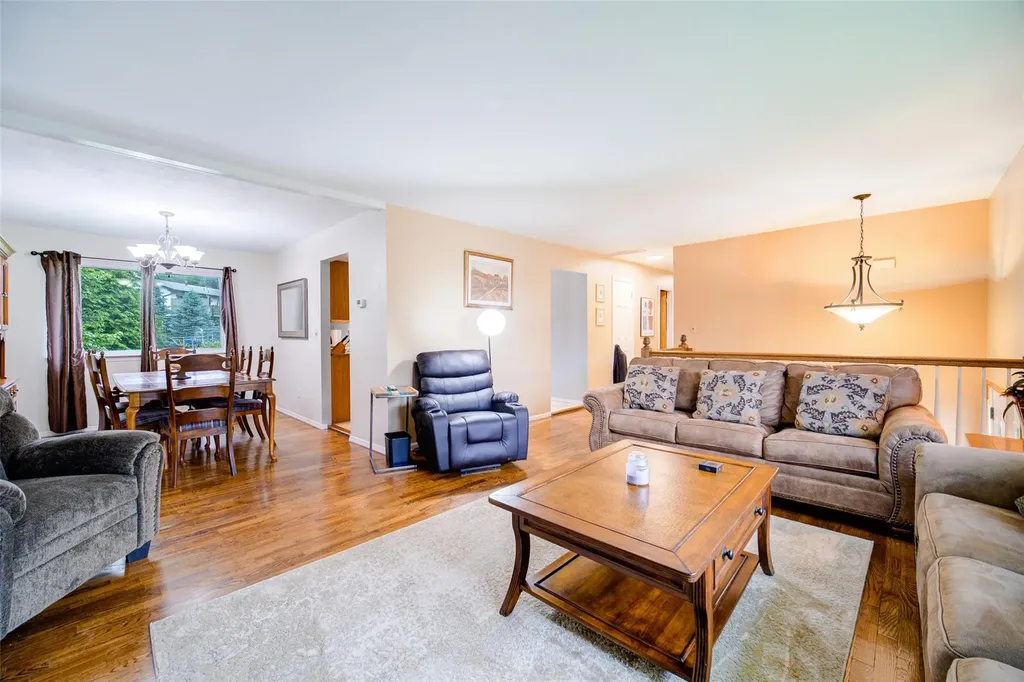 7 Ross Lane Middletown NY 10941