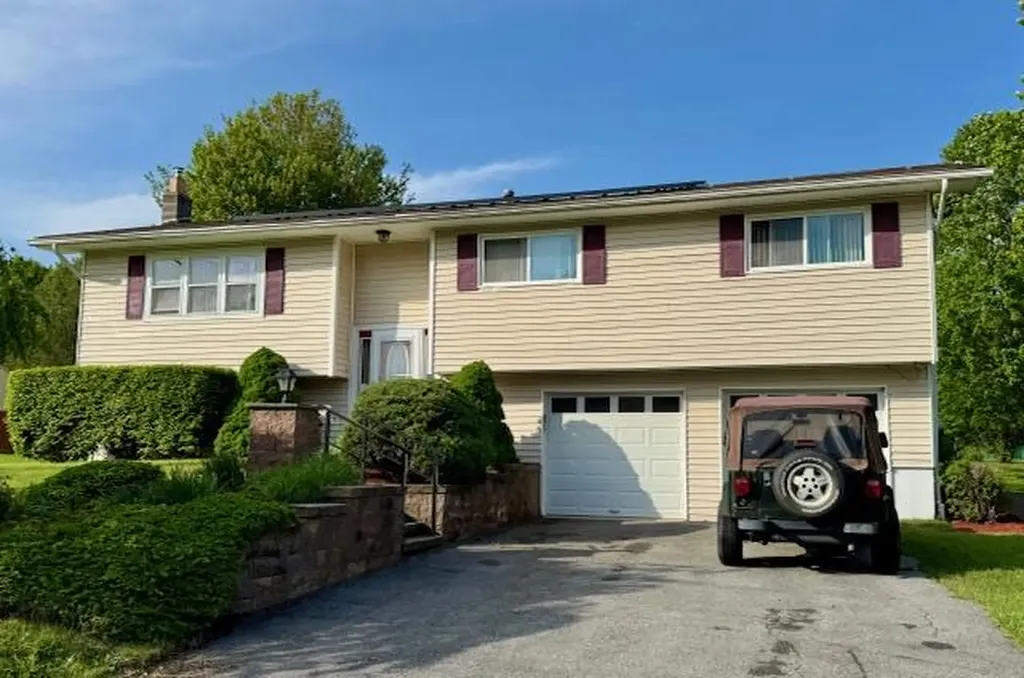 7 Ross Lane Middletown NY 10941