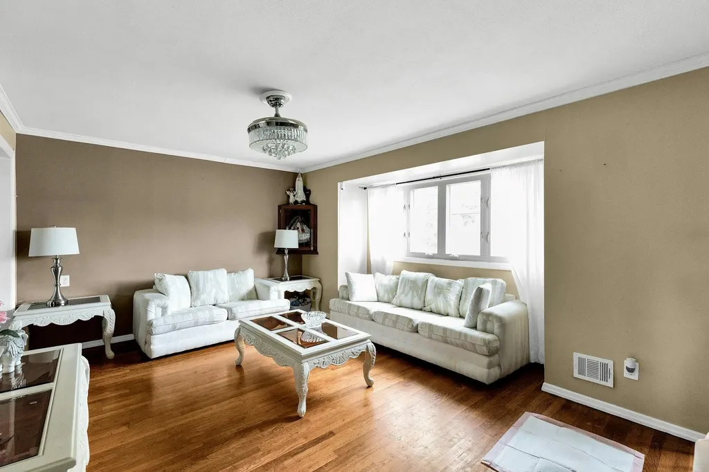 23 Berkeley Avenue Selden NY 11784