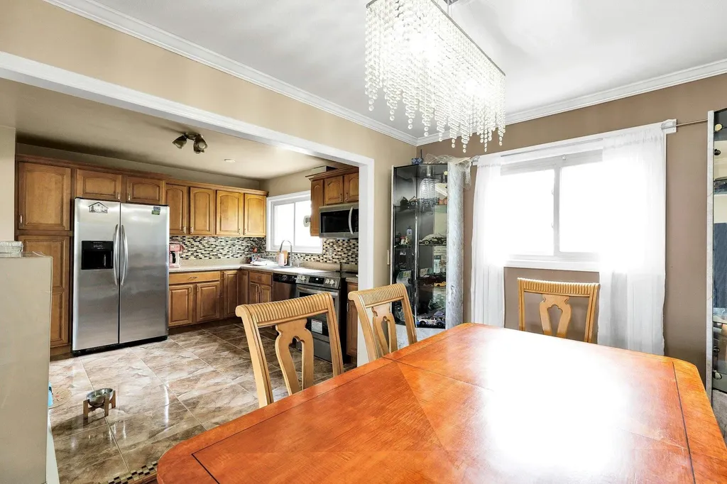 23 Berkeley Avenue Selden NY 11784