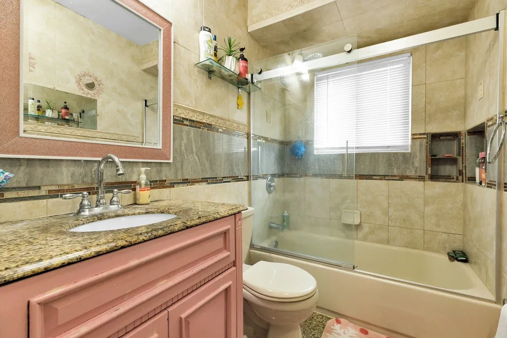 23 Berkeley Avenue Selden NY 11784