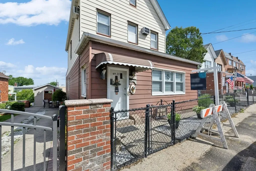 6923 Caldwell Avenue Maspeth NY 11378