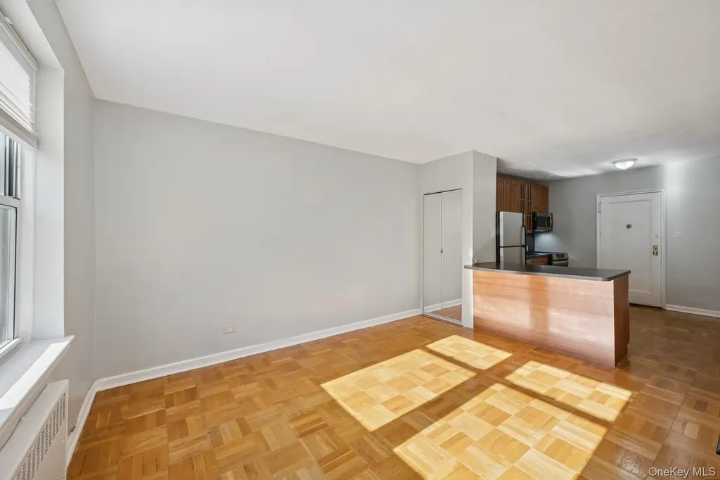 162-21 Powells Cove Boulevard Beechhurst NY 11357