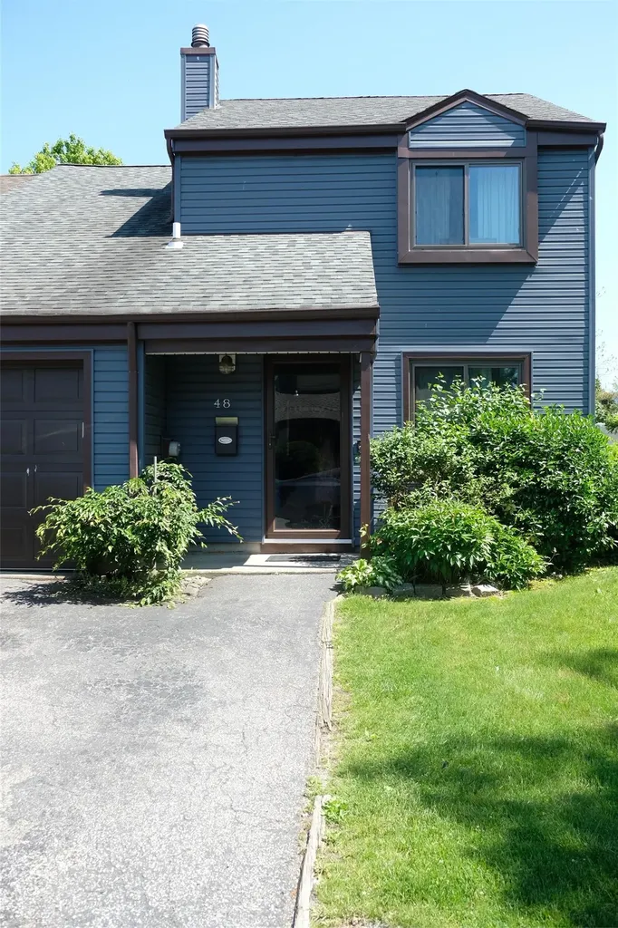 48 Marc Court Bay Shore NY 11706