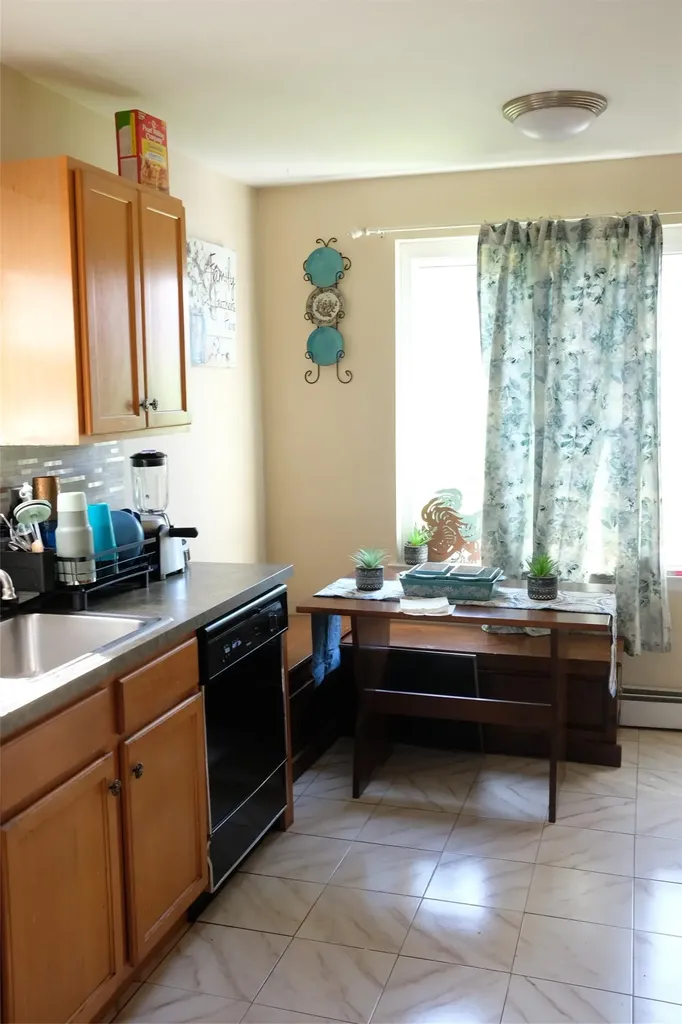 48 Marc Court Bay Shore NY 11706