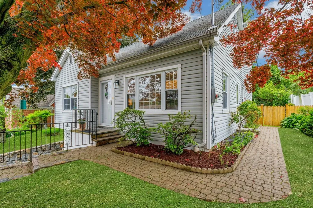 5 Livingston Avenue Valhalla NY 10595