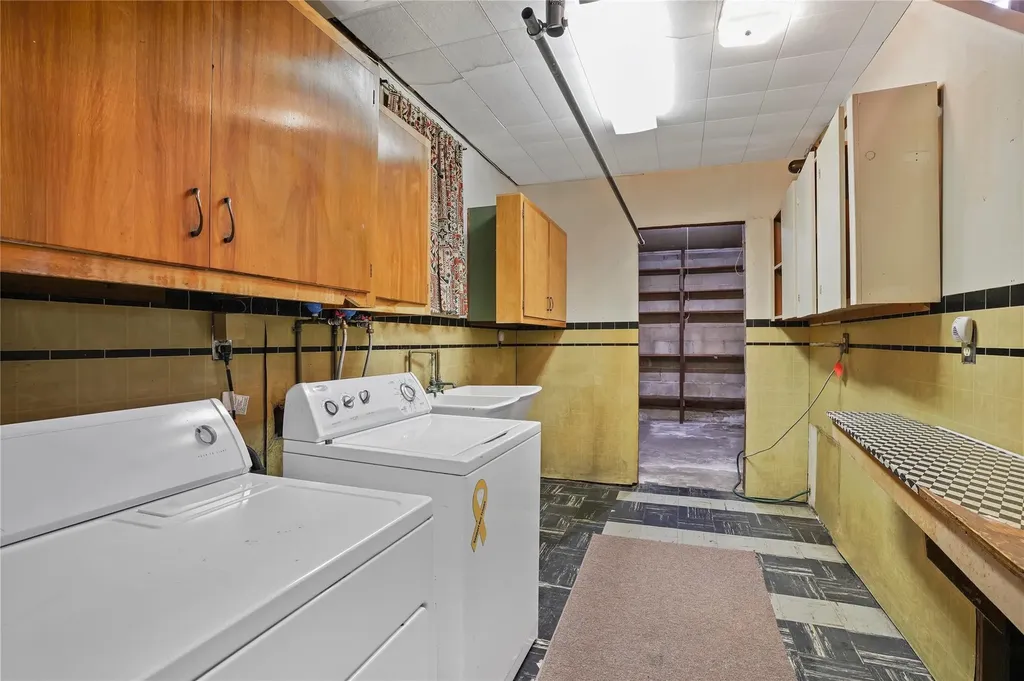 87 (aka 89) Arthur Place Yonkers NY 10701