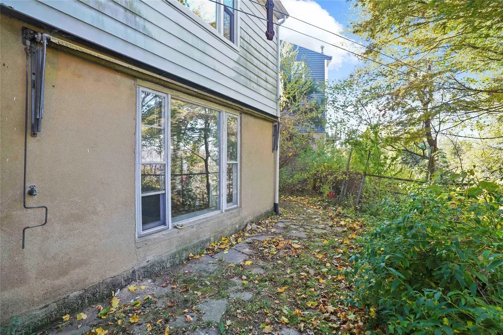 87 (aka 89) Arthur Place Yonkers NY 10701
