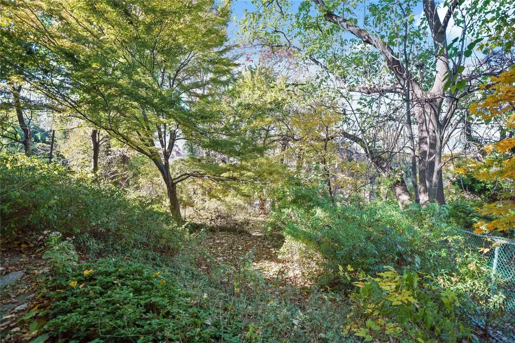 87 (aka 89) Arthur Place Yonkers NY 10701