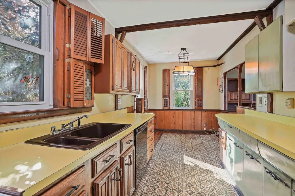 87 (aka 89) Arthur Place Yonkers NY 10701