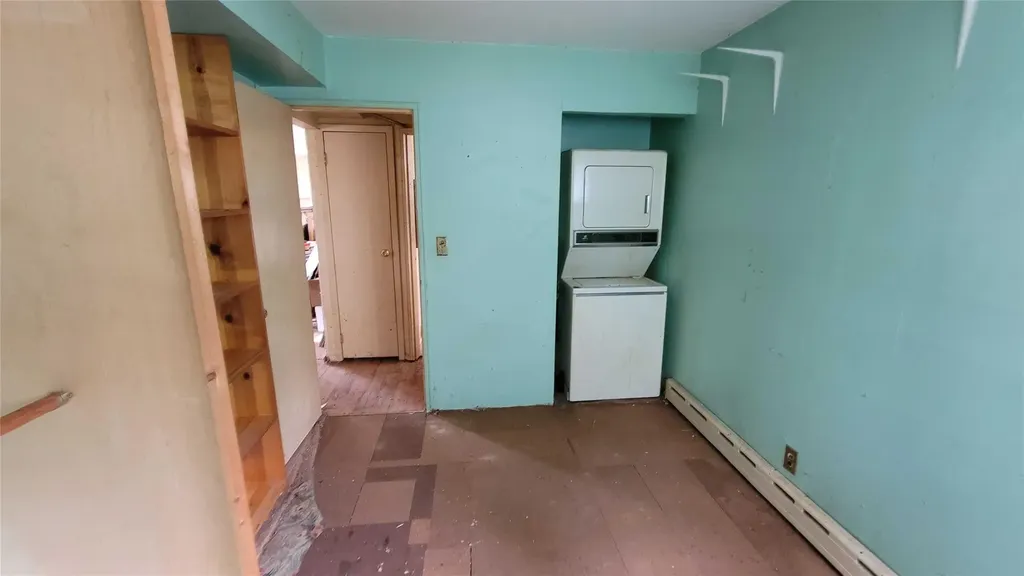 15 Wauwepex Trail Ridge NY 11961