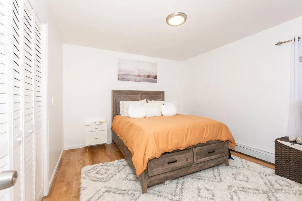 190 Vanderbilt Boulevard Oakdale NY 11769