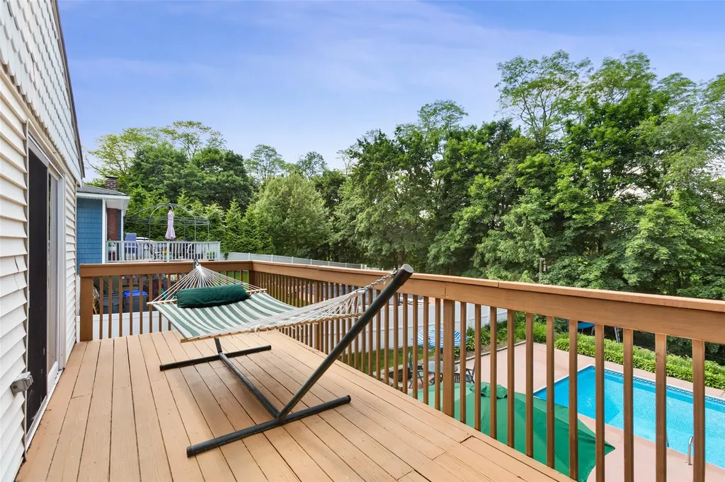 16 Valleyview Road Elmsford NY 10523