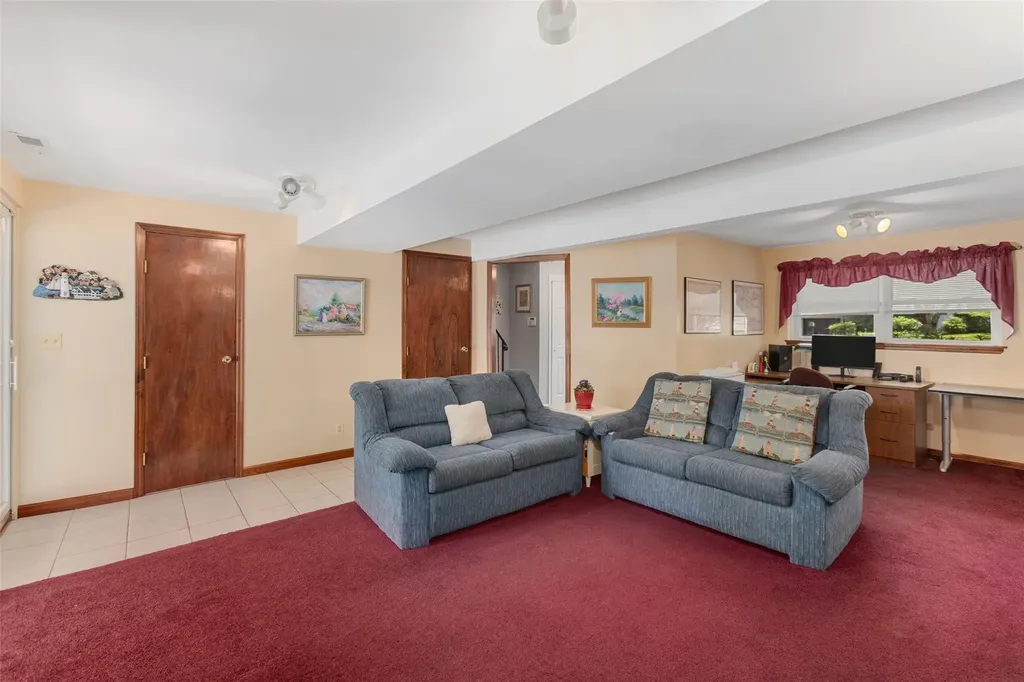 16 Valleyview Road Elmsford NY 10523