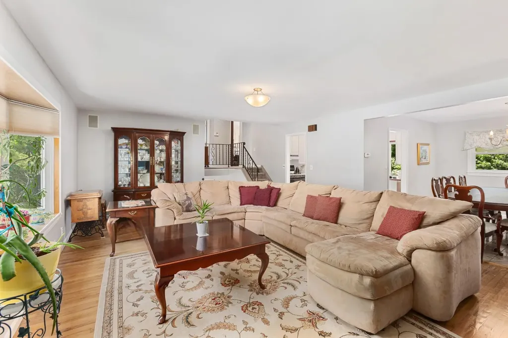 16 Valleyview Road Elmsford NY 10523