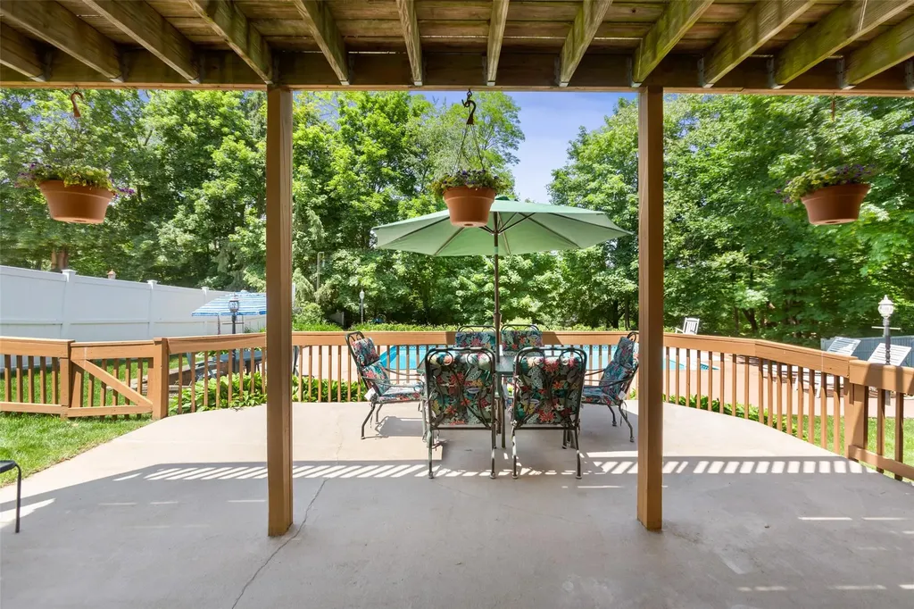 16 Valleyview Road Elmsford NY 10523