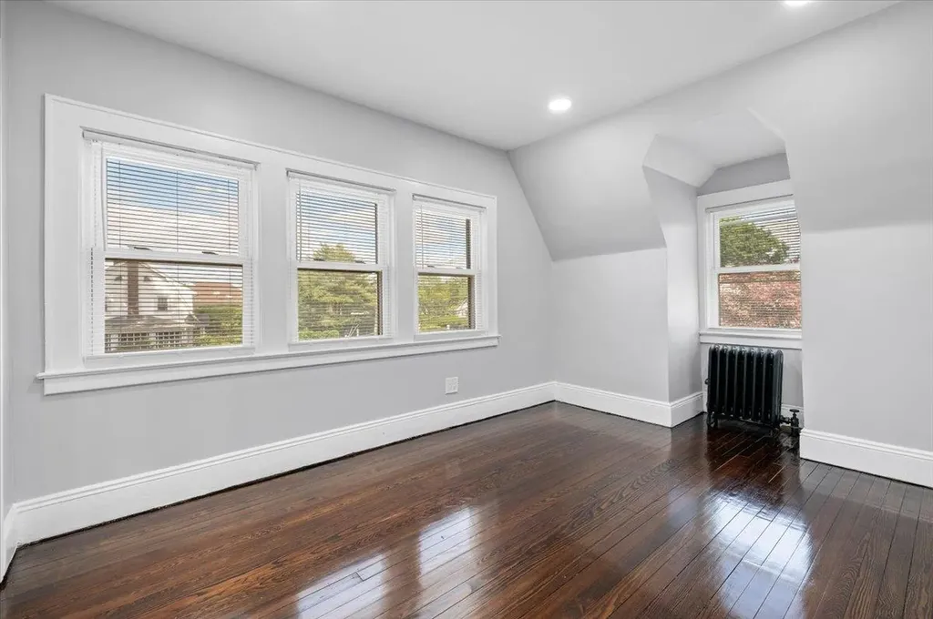 2386 Gale Avenue Baldwin NY 11510