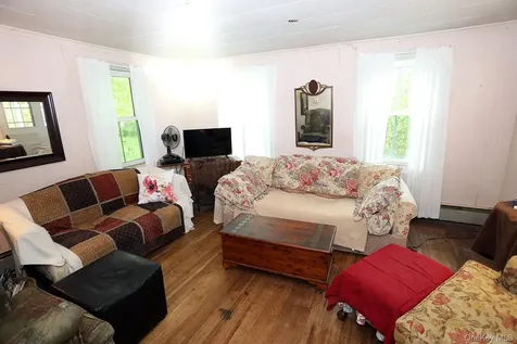 12 Henderson Road Fremont NY 12741