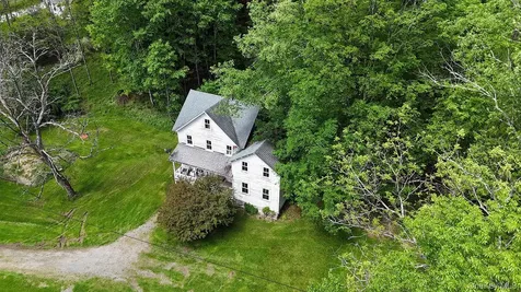 12 Henderson Road Fremont NY 12741