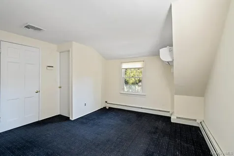 74 Eakins Road Manhasset NY 11030