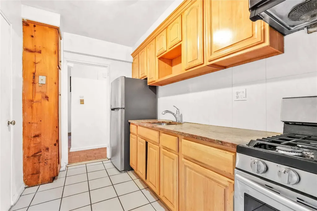 142-21 26th Avenue Flushing NY 11354
