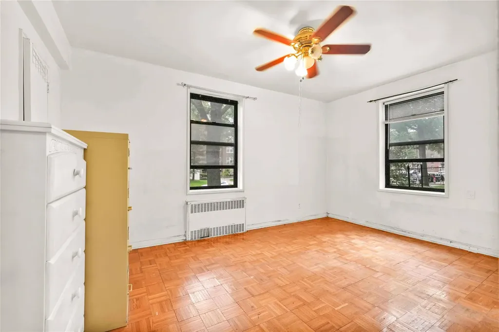 142-21 26th Avenue Flushing NY 11354