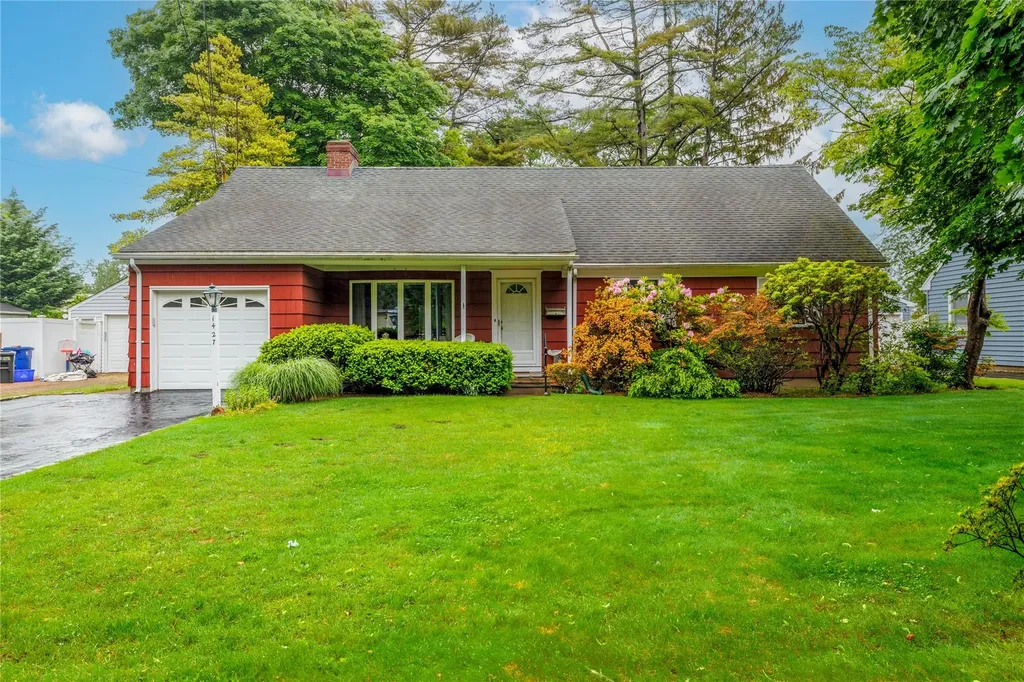 1427 Dartmouth Street Baldwin NY 11510